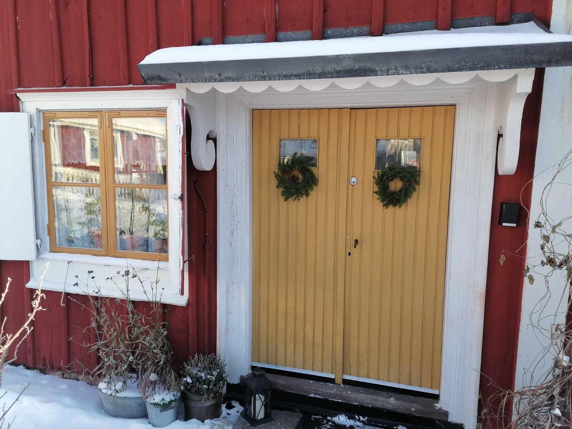 Rustik Stuga Med Lantlig Kaensla Naera Oerebro City Kültér fotó
